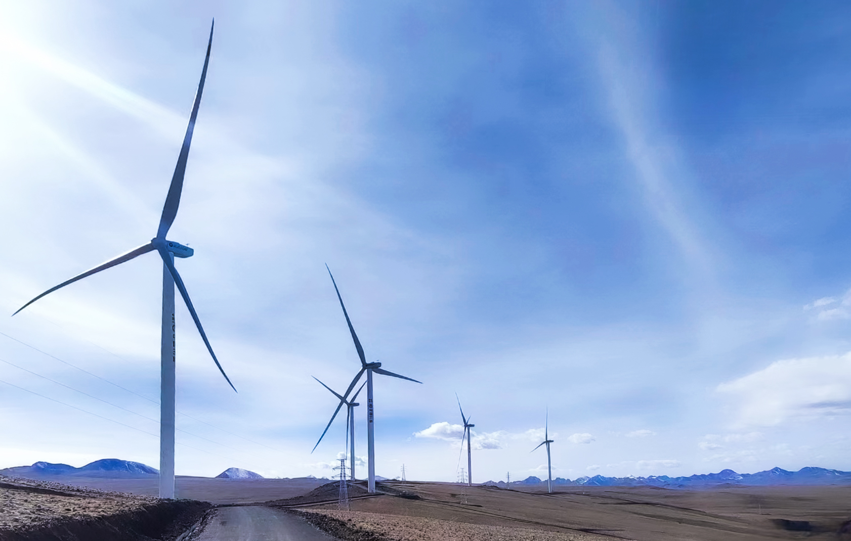 10天完成8台机组调试！！新宝GG机组再创超高海拔风电建设事业